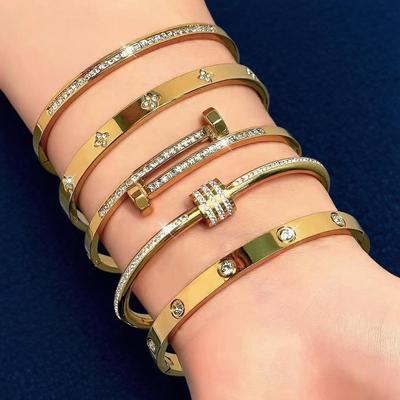 Titanium Steel Women's Diamond-Embedded Bracelet - Small Waist, Light Luxury, Simple Style Jewelry