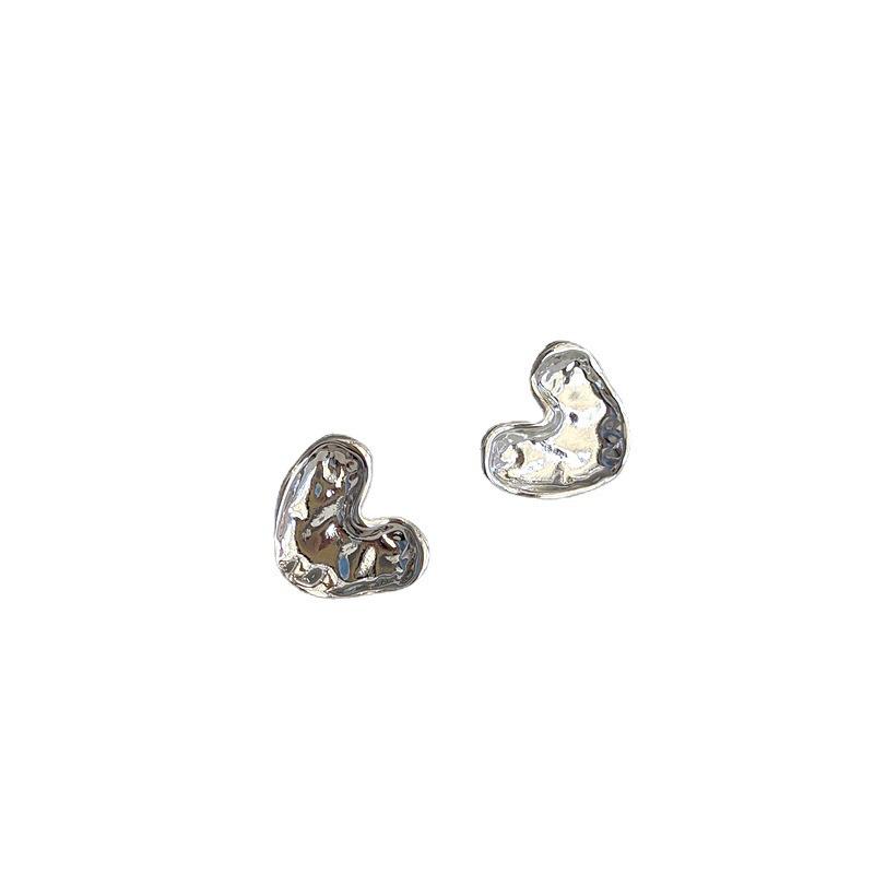 Vielseitige Flüssiges Herz Ohrstecker: Damenmode-Ohrringe im japanisch-koreanischen Stil und mit einzigartigem Design.