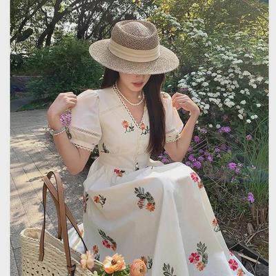 Robe Swing d'Été 2024 avec Dentelle Florale et Empiècements pour Femmes