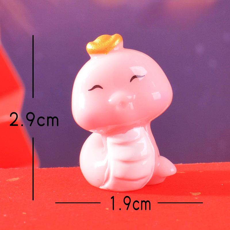 New Year Decorative Cartoon Snake Year Small Decorative Item for Attracting Wealth and Good Fortune Resin Handicrafts