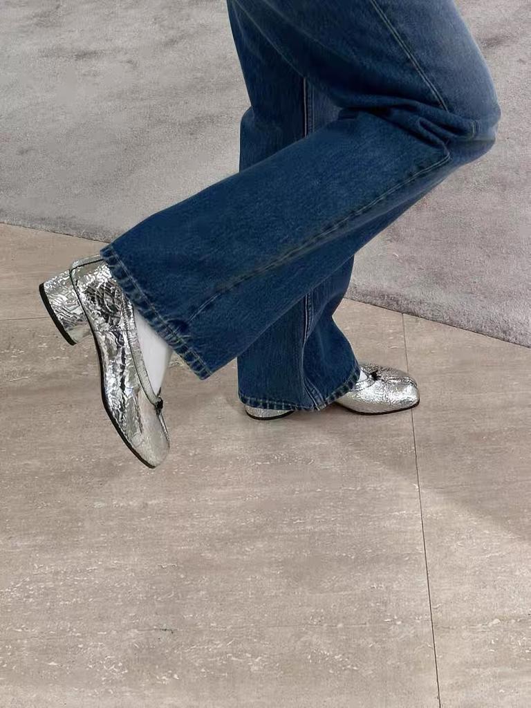 Fashion Broken Mirror Cracked Silver Fashion Split Toe Shoes Women's Mid-heel Pig's Trotter Single Shoes Spring and Autumn 2025