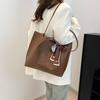 Casual Large Tote Bag With Magnetic Closure For Daily Commuting And Street Style