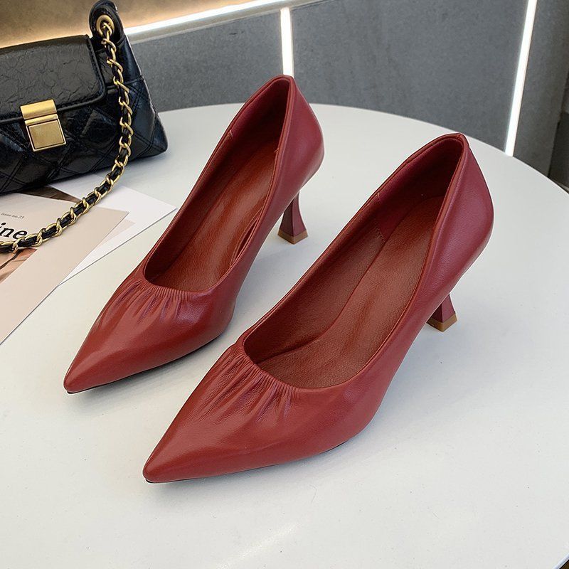 Korean Version of the New Gentle Fairy Wind Pleated Shoes Pointed Head Shallow Mouth Thin Heel Single Shoes Women's Versatile Soft Leather High Heels