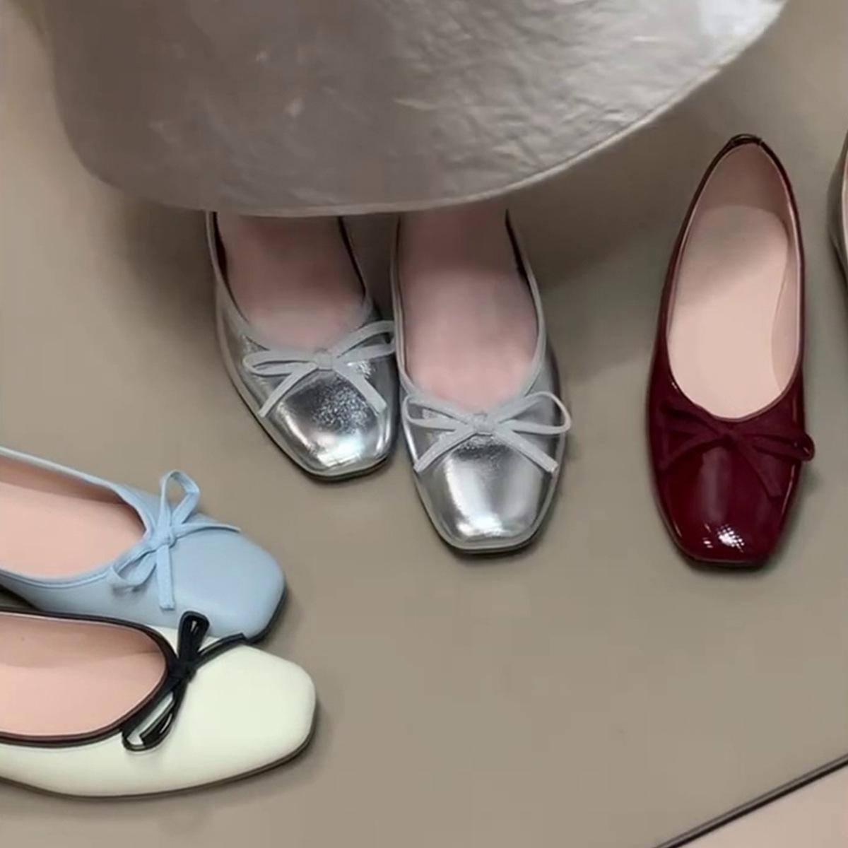 

Sheepskin version~ Square head soft leather according to daily commuting versatile summer bow low heel soft sole comfortable shallow mouth single shoe 40