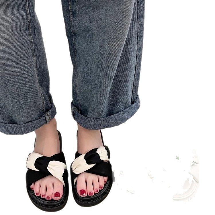 Fashion design cross slippers women's summer wear 2025 new versatile thick bottom non-slip beach student sandals tide