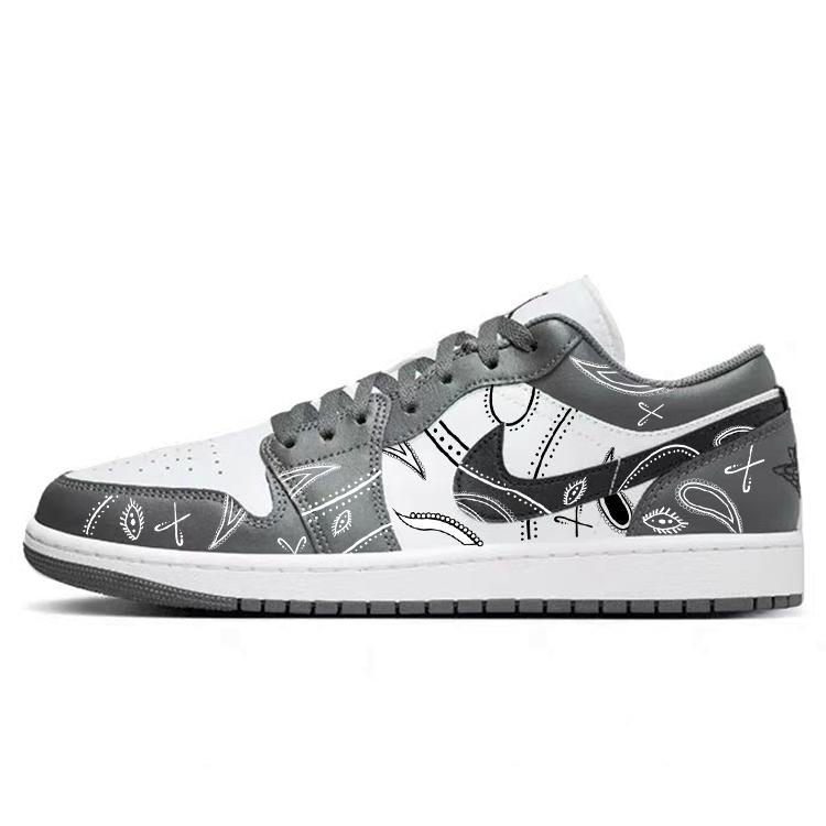 

Jordan Air Jordan 1 Vintage Basketball Shoes Unisex Low top White/Gray 553558-152(Team366-) 40.5