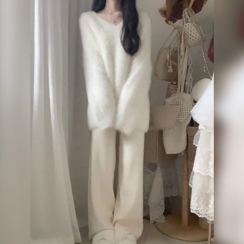Elegant Korean Style Autumn/Winter Sweater & Fleece-Lined Wide-Leg Pants Set