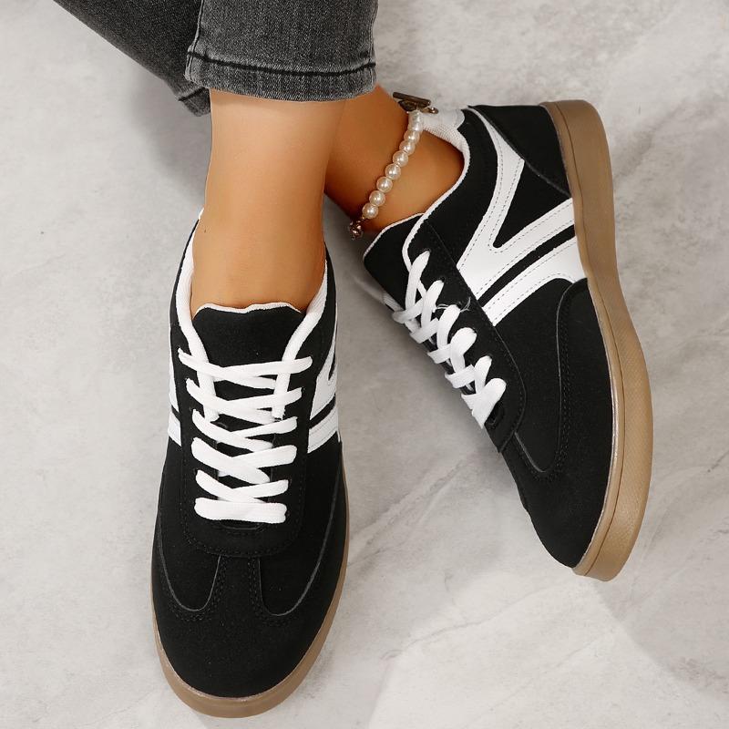 Large size white shoes women's new retro casual versatile fashion round head sports thick baseplate shoes