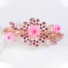 Clip de Primavera de Circonita Blanca Flor de Pedrería Brillante Clip Superior Clip Horizontal Elegante Adorno para el Cabello de Moda para Madres
