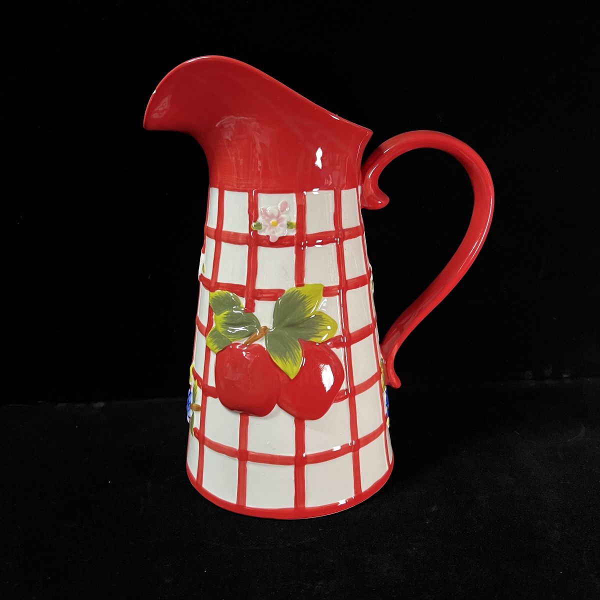 

European American Style Thickened Ceramic Relief Flower Pattern Large Fruit Plate Cold Kettle Brand Porcelain Household