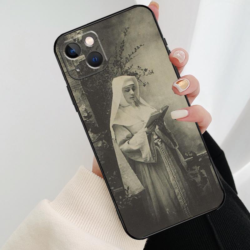 Sister Nun Kiss Phone Case For iPhone 17 Pro Max 14 13 12 11 15 16 Pro Max Mini 16 15 Plus 16e 17 Air Cover