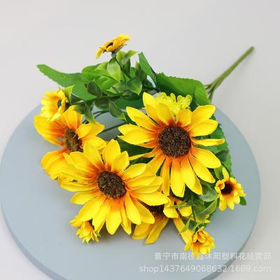 Decorațiuni pentru casă – Flori decorative şi coroane de flori