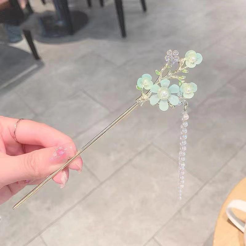 Four Seasons Chinese Tassel Hairpin: Ancient Style Hanfu with Fresh Pearl and Jiangnan Classical Cheongsam Hair Accessory