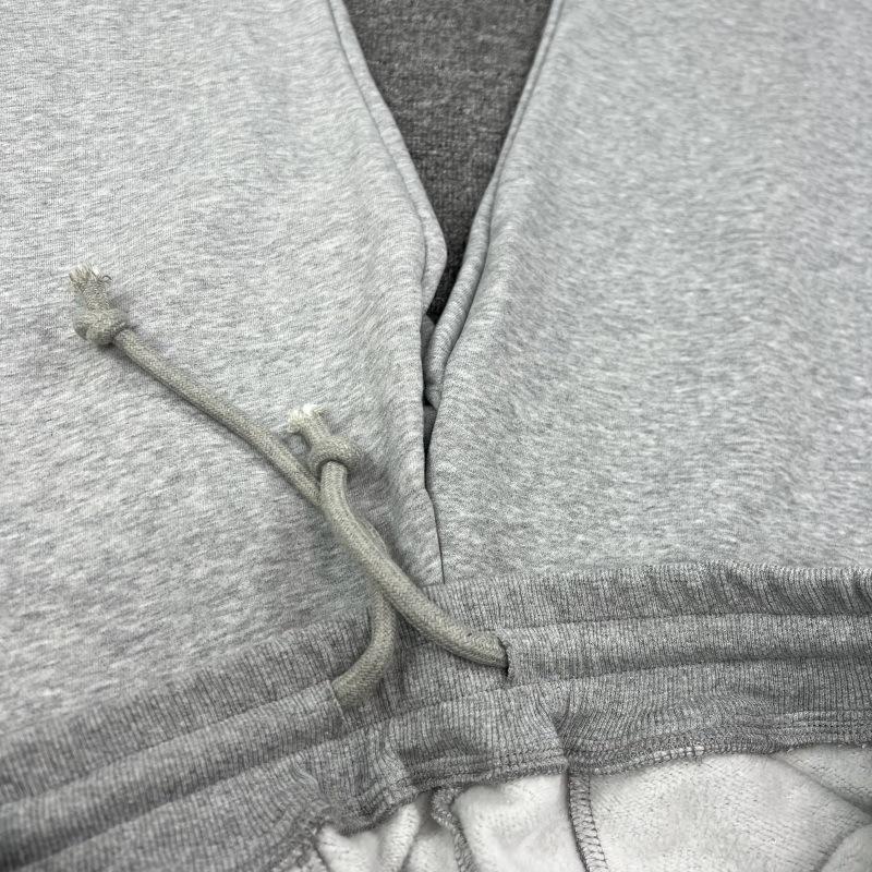 Unisex Autumn/Winter Embroidered Hoodie with Small Logo - Trendy Sporty Casual