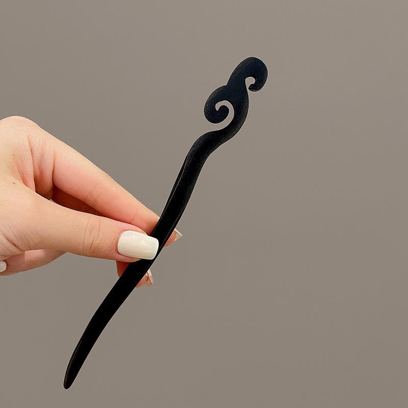 Exquisite Vintage-Inspired Tassel Hairpin for Women - Elegant Hanfu Cheongsam Style Headdress