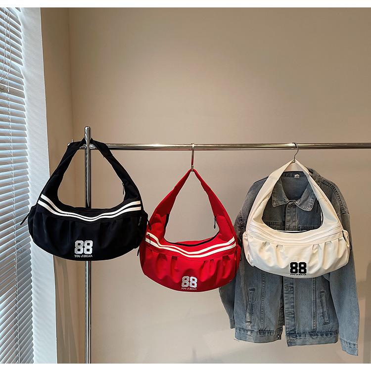 Women's Cloth Bag Fashion Sports Leisure Large Capacity Canvas Portable Shoulder Cloud Bag Female Student Lightweight Bag