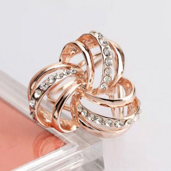 Rhinestone Scarf Ring 3-Ring Scarf Clip Ring Sparkly Elegant Scarf Holder Ring for Women Shawls Neckerchiefs Silk Scarves