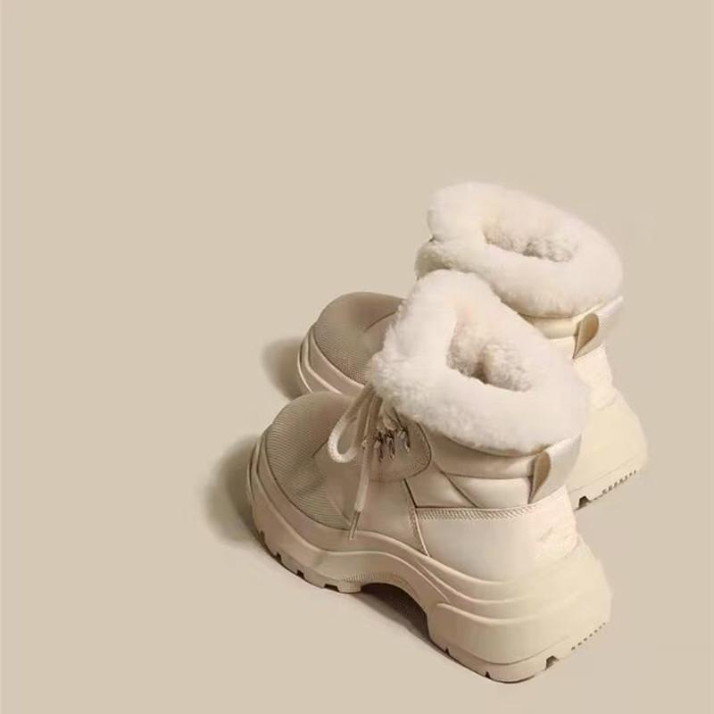 Winter Footwear Plus Size Snow Boots and Velvet Padded Warm Cotton Shoes Thick Soled Booties Women's Boots