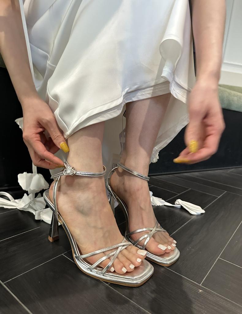 2025 Summer New Fashion Strappy High-heeled Sandals European and American Style Versatile Square Head Strappy Heel Buckle Open-toed Women's Shoes