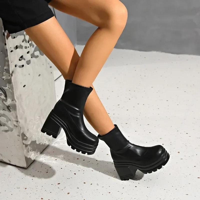 Fashion Women's Punk Chunky Heel Boots Black Gothic Platform High Heel Boots Fashion Designer Shoes New Cool Women Street Mid-calf Boots