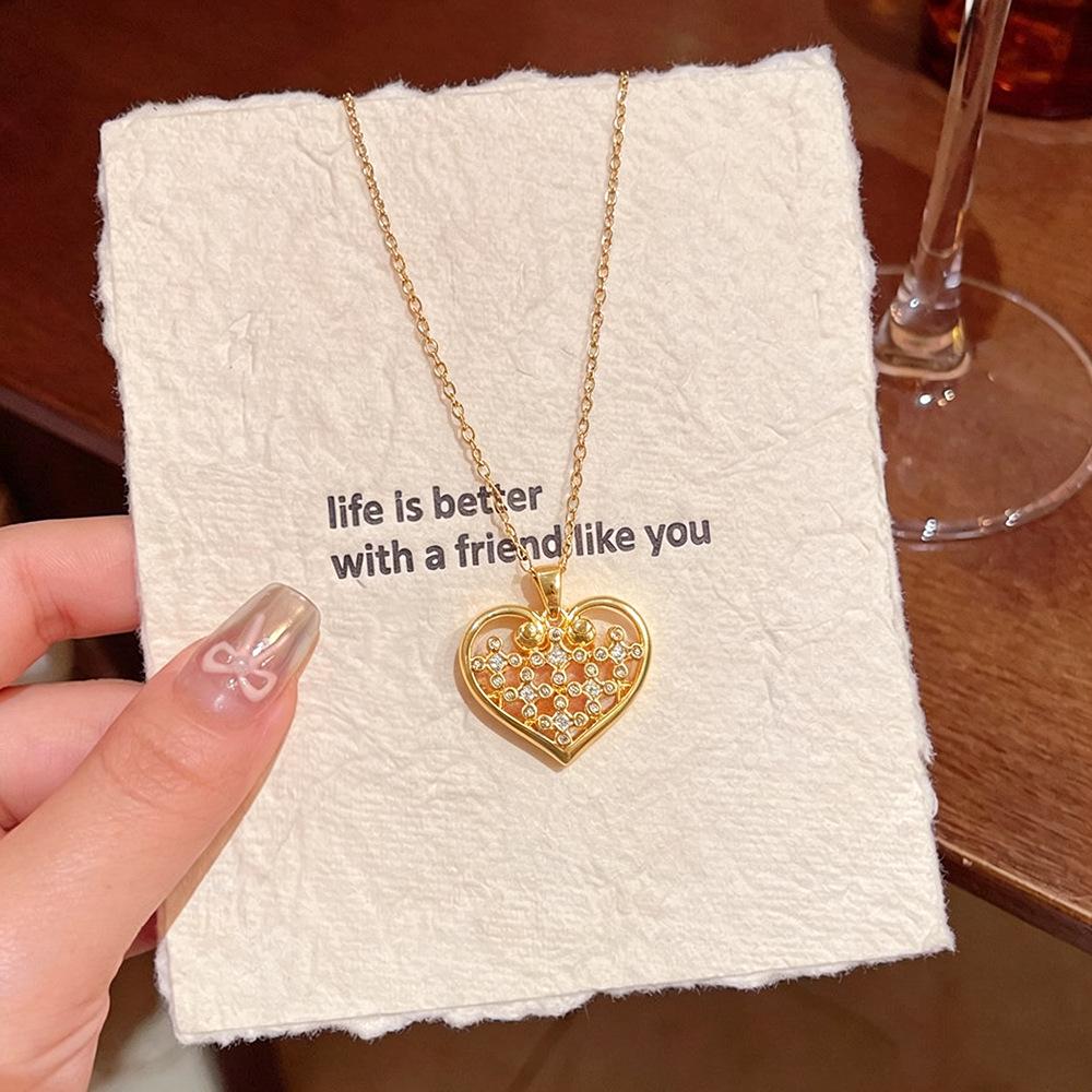 Heart Design Full Diamond Clavicle Chain Necklace - Versatile Light Luxury Jewelry