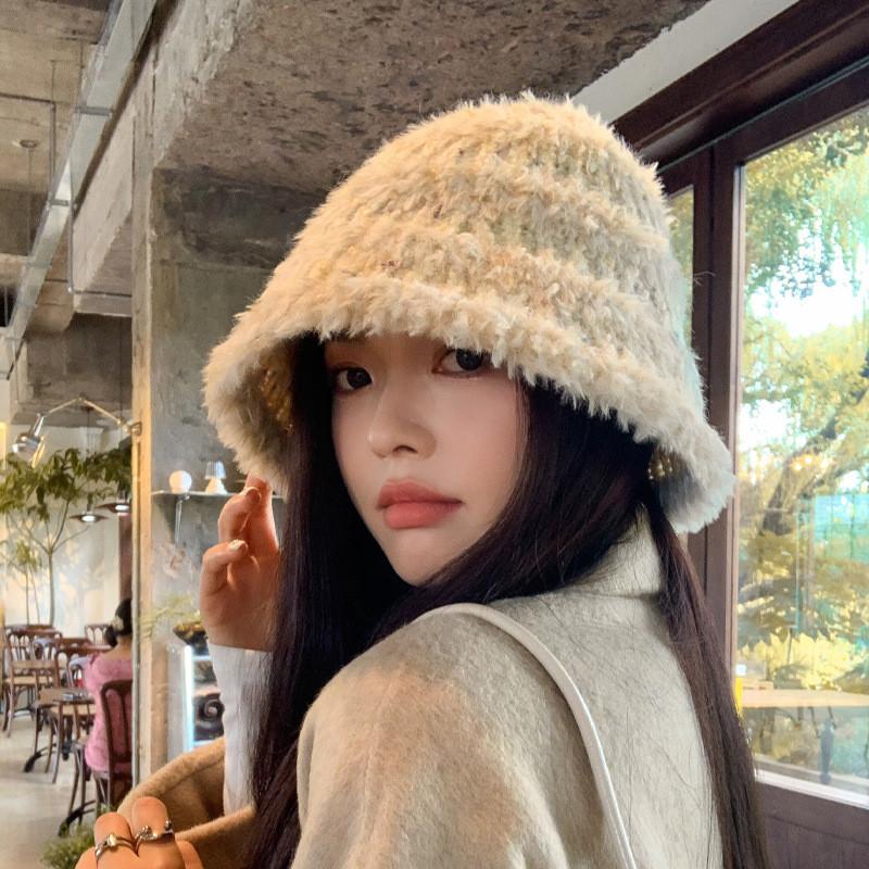 Winter Warm Bucket Hat For Women With Polyester Material Windproof And Cozy Design