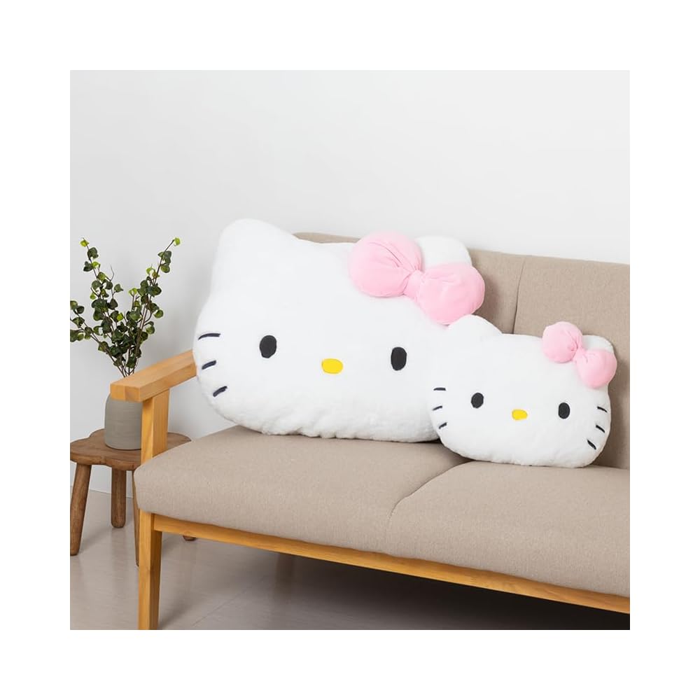 Sanrio Hello Kitty Face-Shaped Cushion M 272655