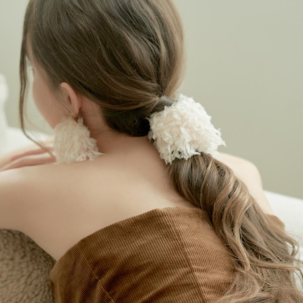 Besty Featherique Hair Cuff