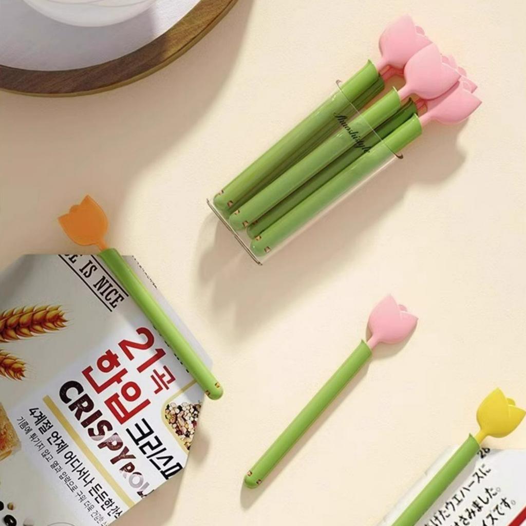 Tulips Designs Food Sealing Clip Set With Magnetic Holder Convenient for Freshness and Convenience Daily Casual Use