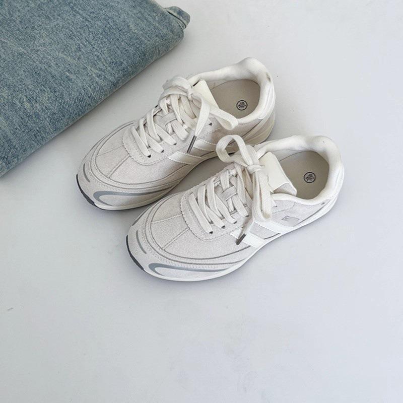 

Autumn light color matching and thin women s new casual wear sports shoes soft sole comfortable running shoes 40