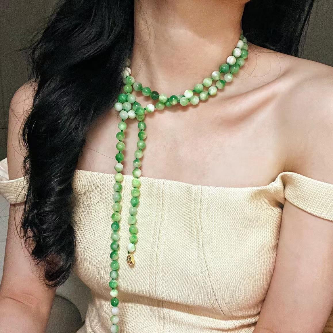 

Vintage Fruit Green Long Quartzite Rose Buckle Necklace Sweater Chain A Variety Of Ways To Wear