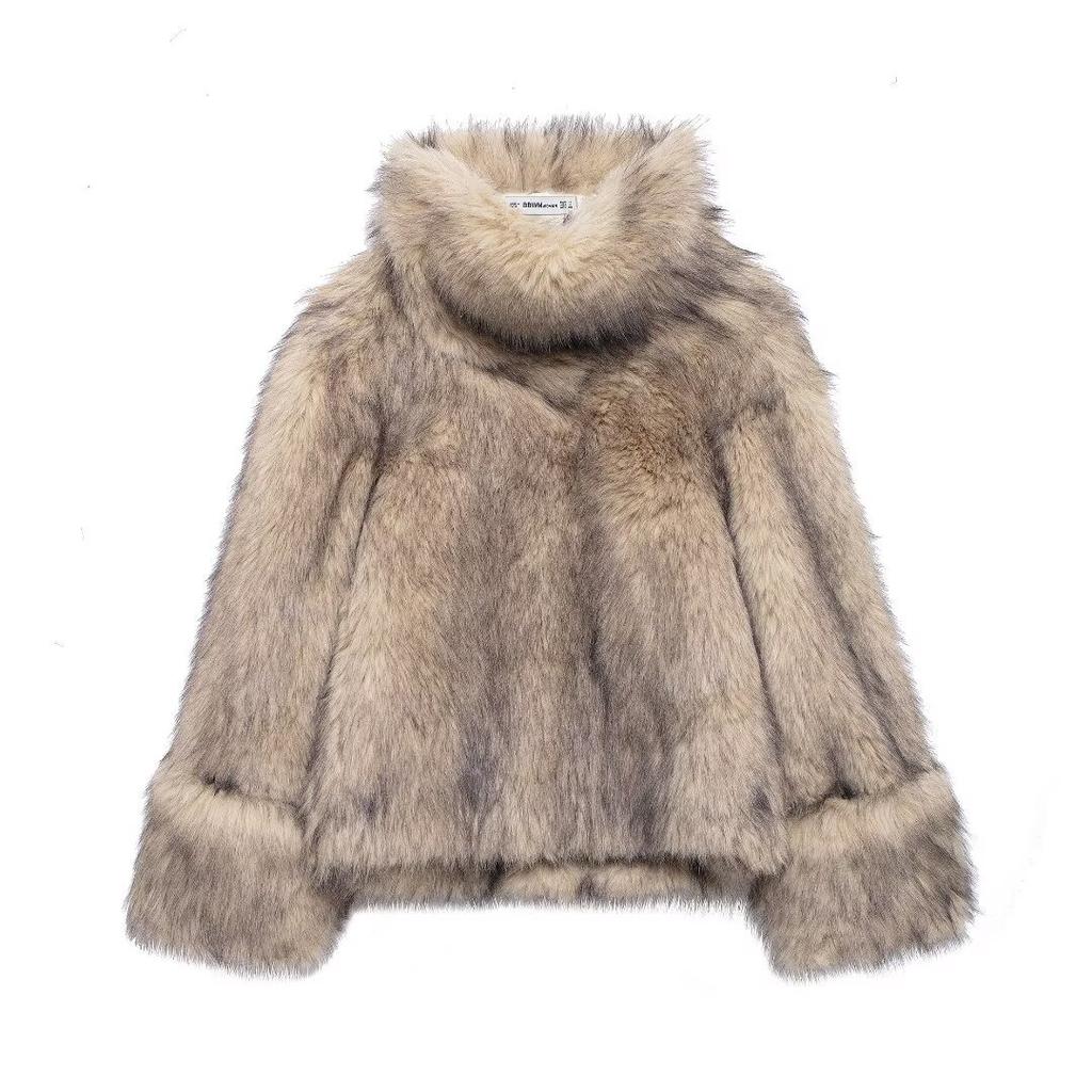 Autumn new women's clothing, European and American style French design fashionable artificial fur effect sweater