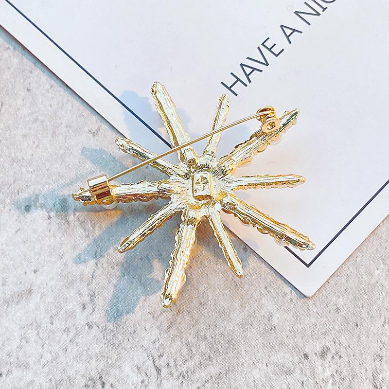 Clothing Accessories, Fashionable and Versatile Brooches, Elegant Star Corsages, Clothing Matching Pins