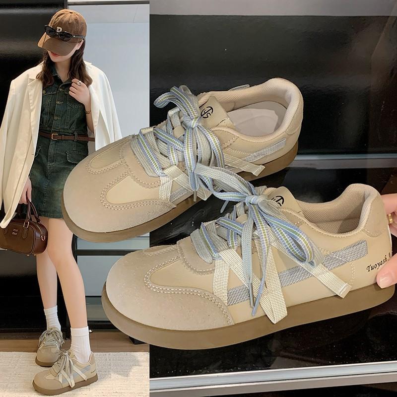 White Retro Versatile Flat-bottomed Inner Height-increasing German Training Shoes for Women's 2025 New Summer Thin Casual Sports Board Shoes