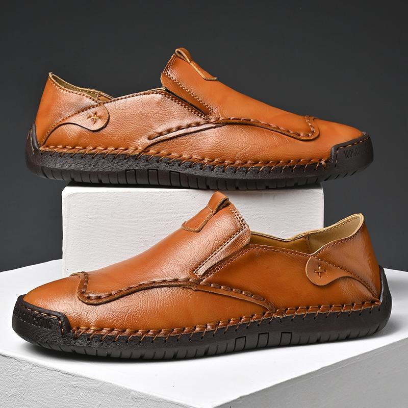 Leisure Flat Shoes Men Ultra-light Classic Driving Shoes Comfortable Soft Leather Shoes Men's Casual Shoes