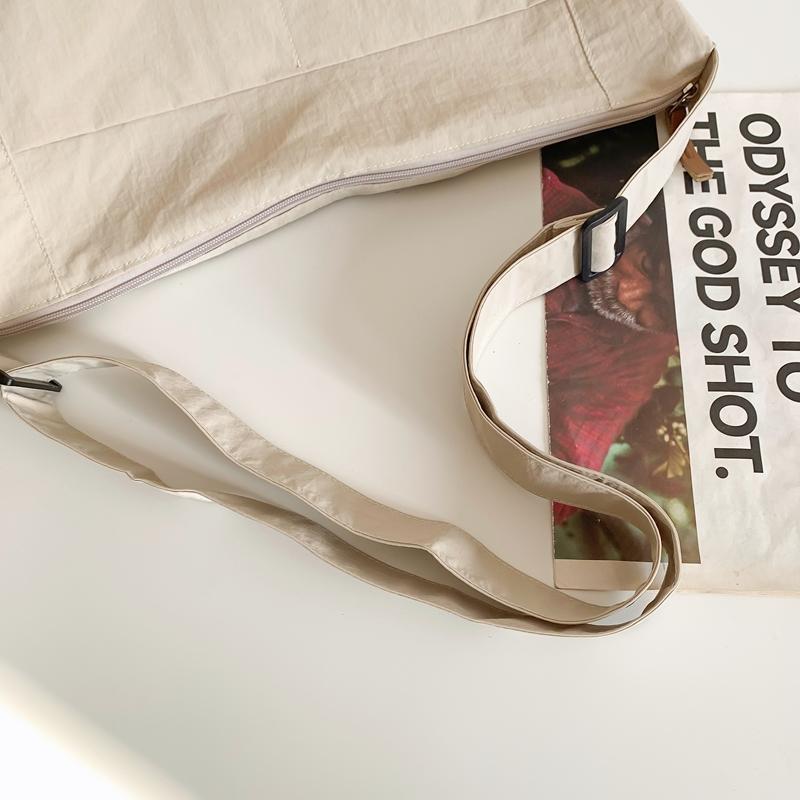 Men's Shoulder Bag Women's Lightweight Large Capacity Crossbody Bag