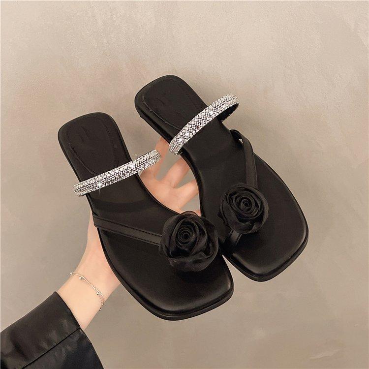 French thick heel rhinestone cool slippers women's shoes wear 2025 new summer fairy style temperament cool slippers
