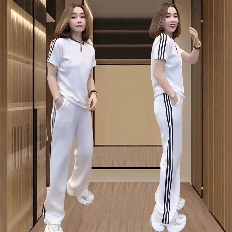 Women Striped Tracksuit 2 Piece Outfit V Neck Short Sleeve Top Wide Leg Pants Set Casual Loose Sport Suit Middle Age Mom Daily Wear
