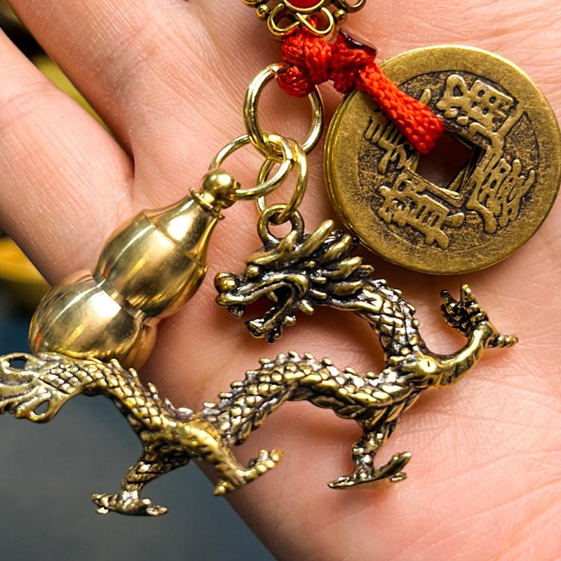Mässingsnyckelring Mässings Zodiac Drake Hänge Feng Shui Fem Kejsare Pengar Koppar Kalebass Nyckelring Bil Plånbok Ryggsäck Dekoration