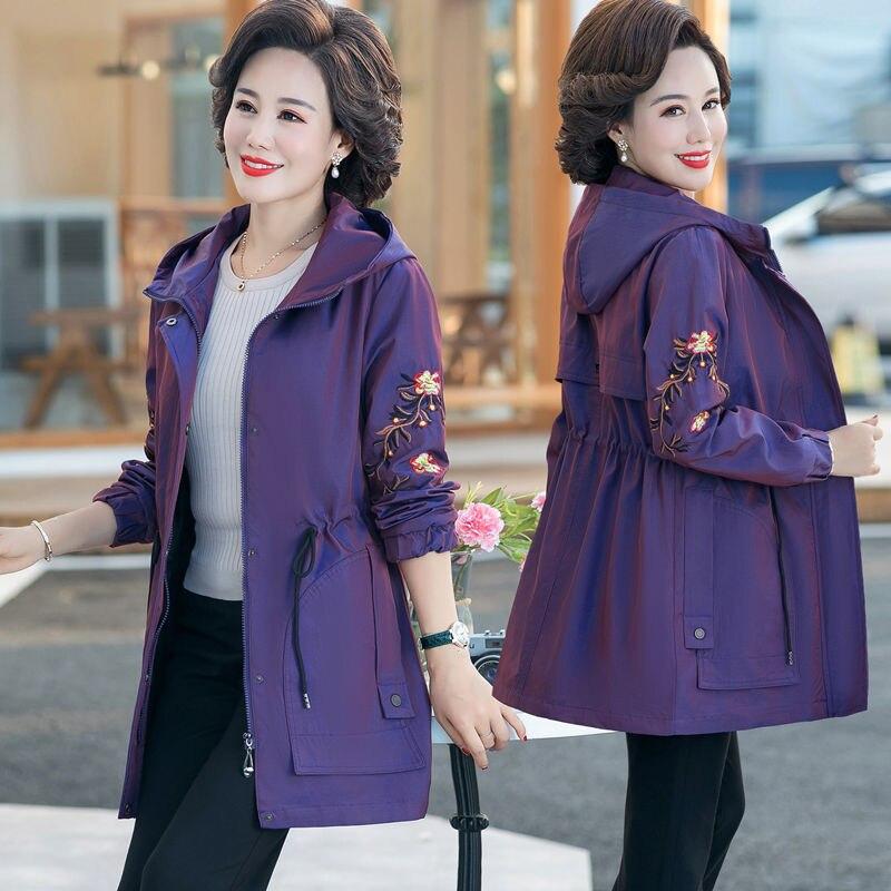 

Весенний плащ для мамы среднего возраста с вышивкой и куртками с регулируемой талией и капюшоном