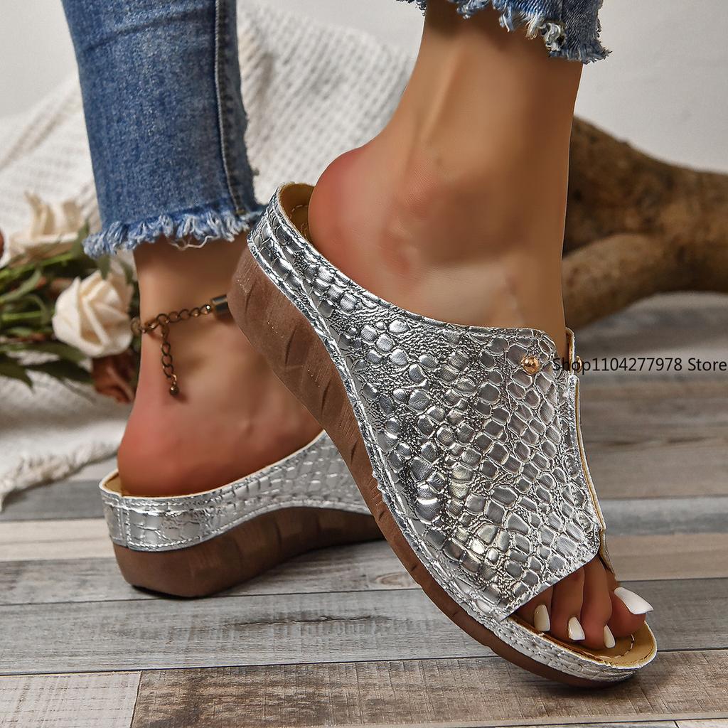 Fashion Women Gold Wedge Slippers New Summer Woman Crocodile Print Platform Sandals Female PU Leather Non Slip Beach Slides Plus Size 43