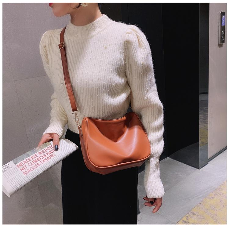 IELGY Spring And Summer Small Bag Female Niche Design Fashion Wild Foreign Style Capacity Trend Shoulder Messenger Bag