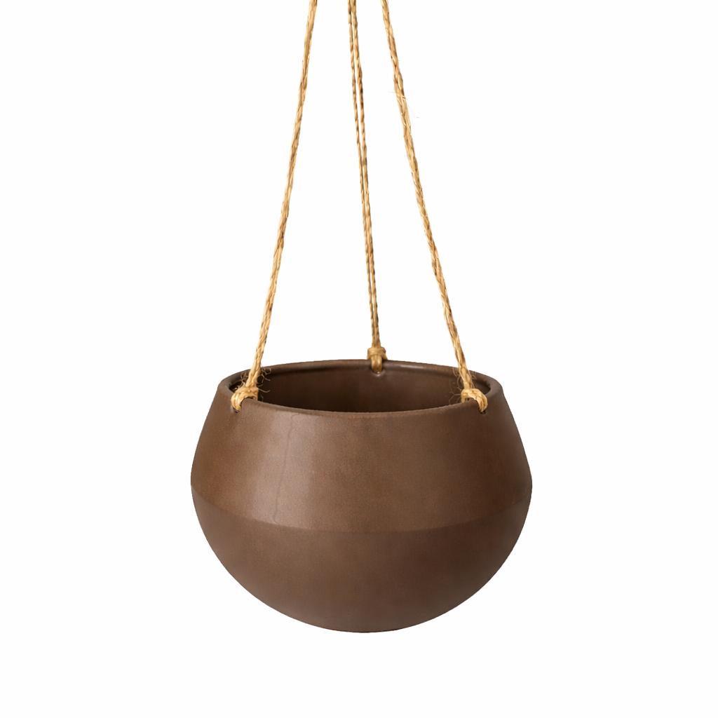 Vaso da fiori emisferico marrone da appendere per piante sul balcone