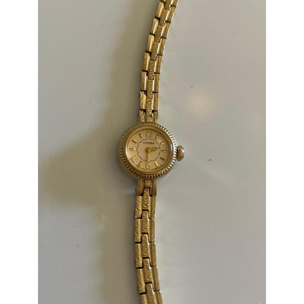 Used CITIZEN Kii ladies watch yellow gold with warranty