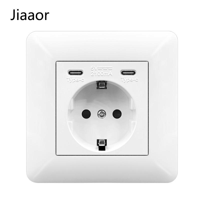 16A White German-Style Double Gang Wall Socket Panel with USB & Type C, European Standard.