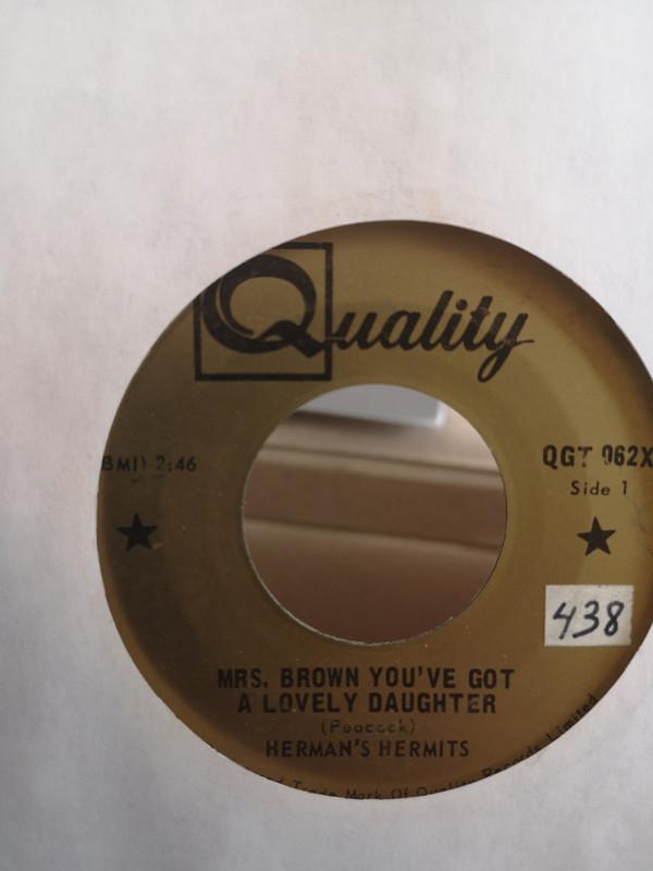 

7inch Record HERMANS HERMITS Mrs. Brown Youve Got A Lovely Daug QGT962X Quality Canada Rock Used