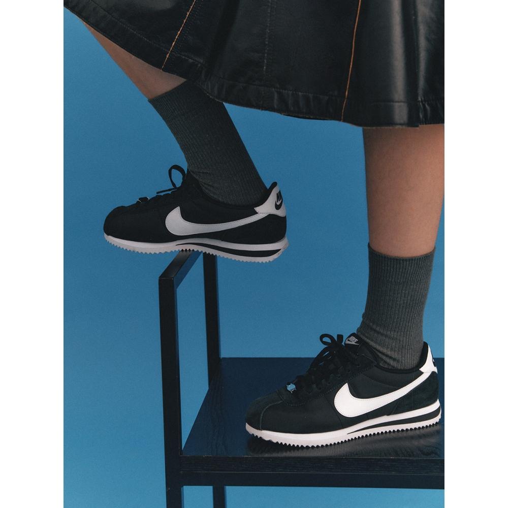 

Найк КОРТЕЗ