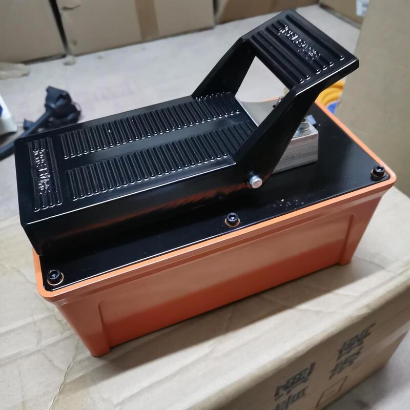 Yundu 1.6L Pneumatic Hydraulic Foot Pump
