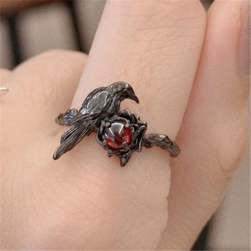 Elegant Crow Ring with Red Gemstones Dark Aesthetic Jewelry Alternative Fashion Gothic Accessory for Halloween Party