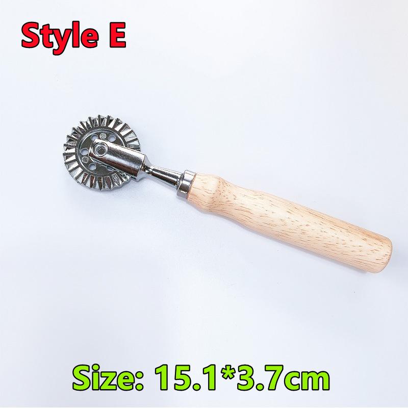 9 Styles Ravioli Cutter Pastry Press Mold with Wooden Handle Dumpling Lace Embossing Device Cookie Pasta Baking Tools Kitchen